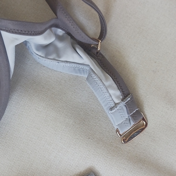 VICTORIA SECRET Uplift Black and Gray Figure Enhancing Bathing Suit Top Bikini - Picture 6 of 6